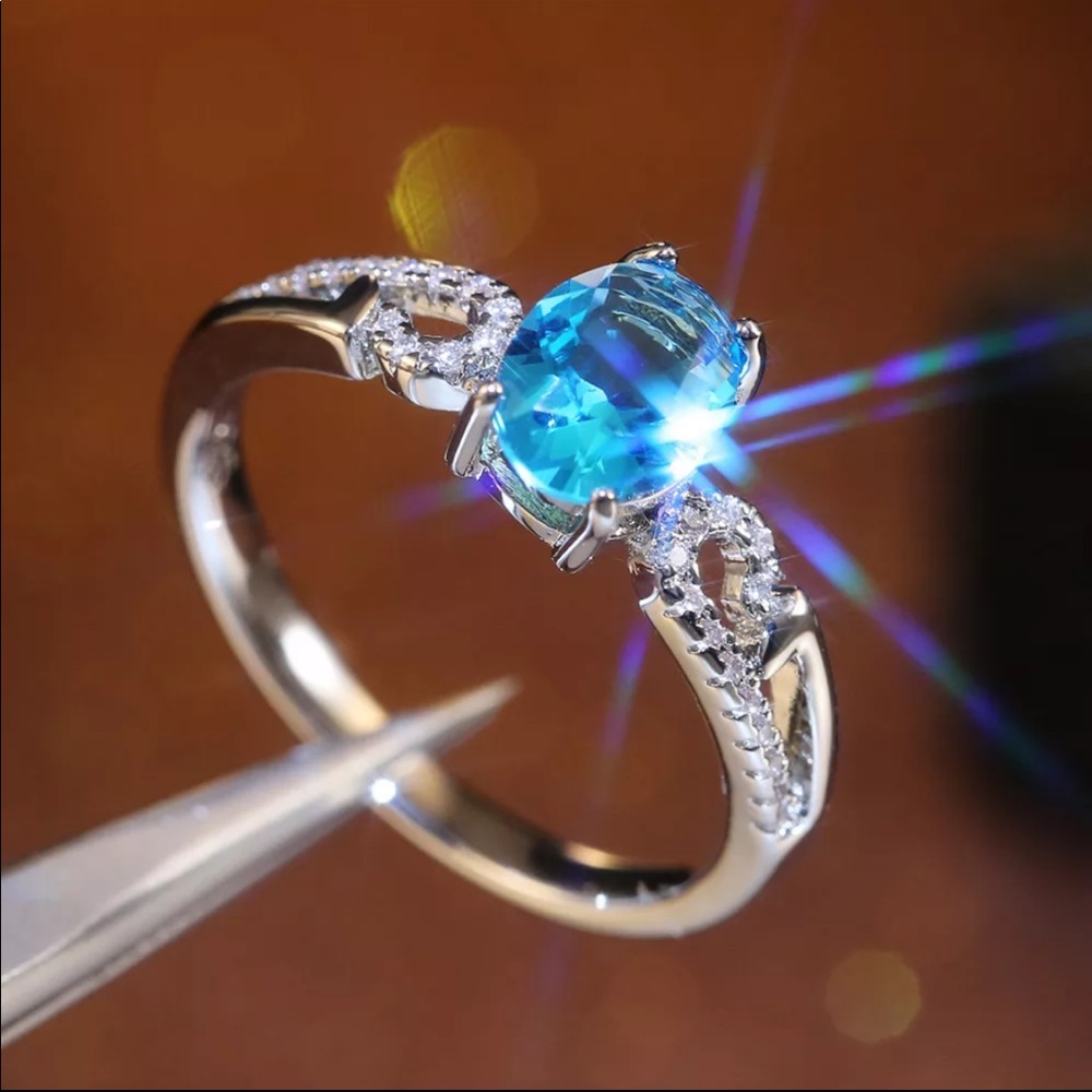 New Women’s 925 Silver Sapphire Oval cut Ring - Picture 3 of 6